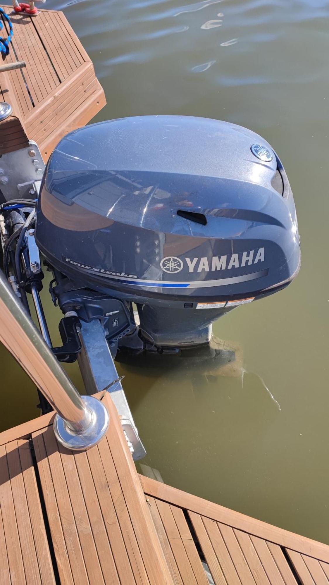 Houseboat Water Boy Apartament Plywajacy Dom Na Wodzie Lodz Uraz  Екстериор снимка